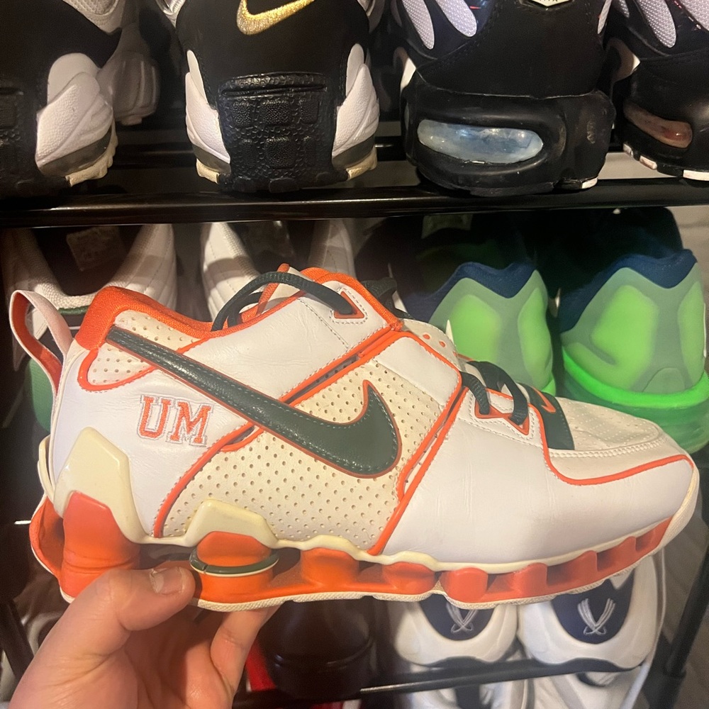 Nike Shox “university of miami” 2005 pair